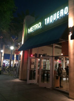 Metro Taquero outside