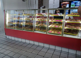 Arizona Donuts outside