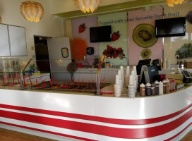 Yolove Frozen Yogurt inside