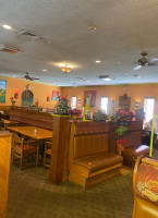 La Hacienda Del Rio inside