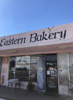 Middle Eastern Bakery Deli outside