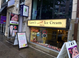 Larry's Ice Cream outside