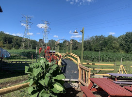 Wells Hollow Creamery outside