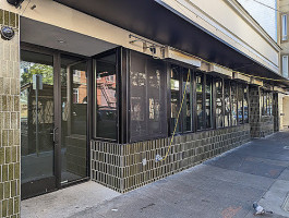 Pizzeria Delfina Mission outside