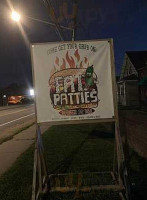 Fat Patties outside