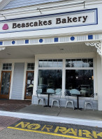 Beascakes Bakery Breads outside