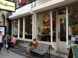 Van Leeuwen Ice Cream East Village outside