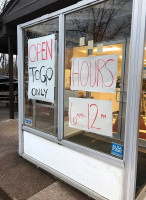 Gerry's Donuts outside