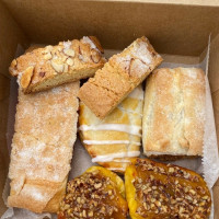 Bing's Bakery food