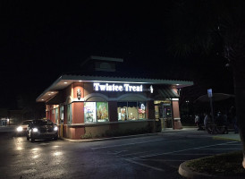 Twistee Treat Of Lake Buena Vista outside