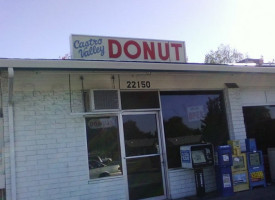 Castro Valley Donuts outside