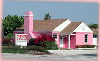 Sue Ann's Bakery outside