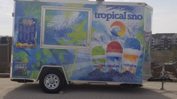 R&m Tropical Sno Llc outside