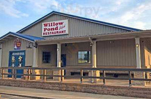 Willow Pond Of Paducah outside