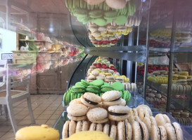 Marche De Macarons food