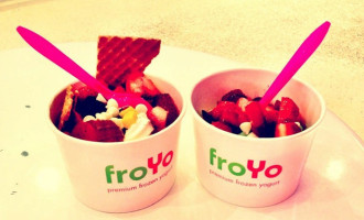 Froyo Frozen Yogurt- Olive drink