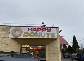 Happy Donuts outside