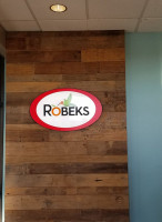 Robeks Fresh Juices Smoothies drink