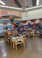 Hy-vee Grocery Store inside