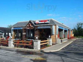 Milk Can Hamburgers Frozen Custard outside