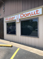 Mister Donut outside