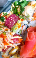 Trapper's Sushi Co. Puyallup food