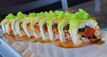 Trapper's Sushi Co. Puyallup food