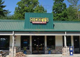 Dickey's Barbecue Pit outside