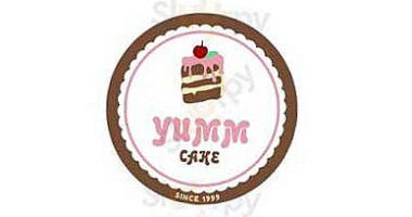 Yumm Cake logo