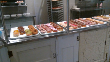 Doughnut Dollies food