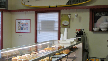 Leucadia Donut Shoppe inside