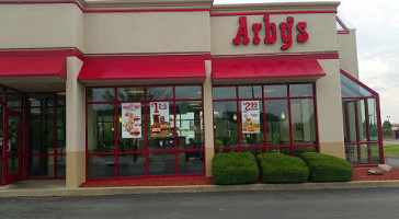 Arby's outside