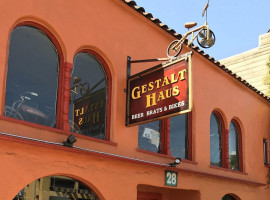 Gestalt Haus outside