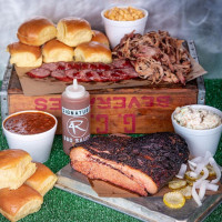 4 Rivers Smokehouse food