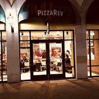 Pizza Rev outside