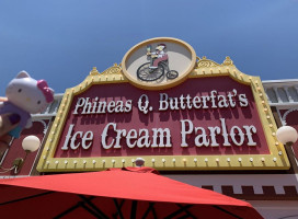 Phineas Q. Butterfat's Ice Cream Parlour outside