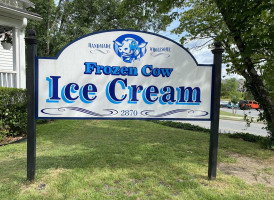 Frozen Cow Creamery outside