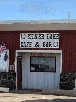 Silver Lake Cafe outside