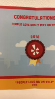 Donut City logo