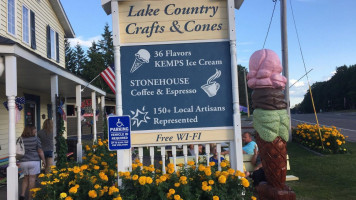 Lake Country Crafts And Cones outside