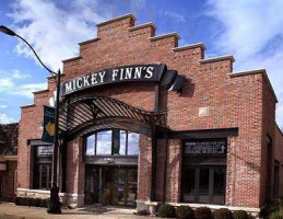 Mickey Finn's Brewery outside