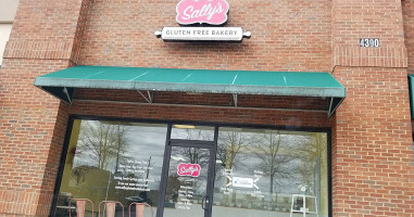 Sally's Gluten Free Bakery outside