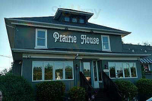 Prairie House Tavern outside