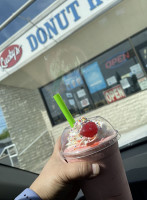 Lucky's Donut House drink