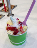 Yumberry Frozen Yogurt drink