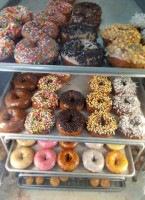 Royal's Donuts food