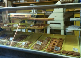 Carstens' Bakery inside