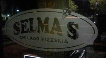 Selma's Chicago Pizzeria outside