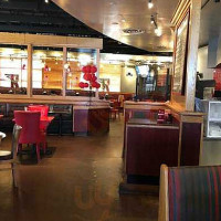 Red Robin Gourmet Burgers And Brews inside