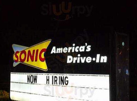 Sonic Drive-in logo